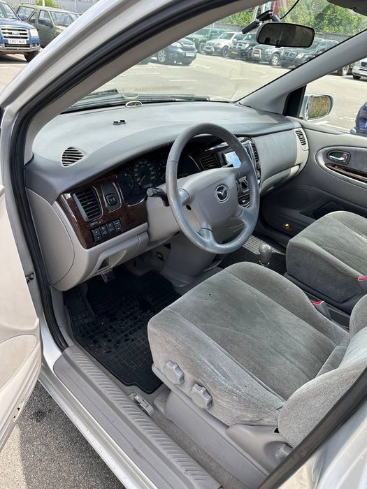 Продам mazda mpv