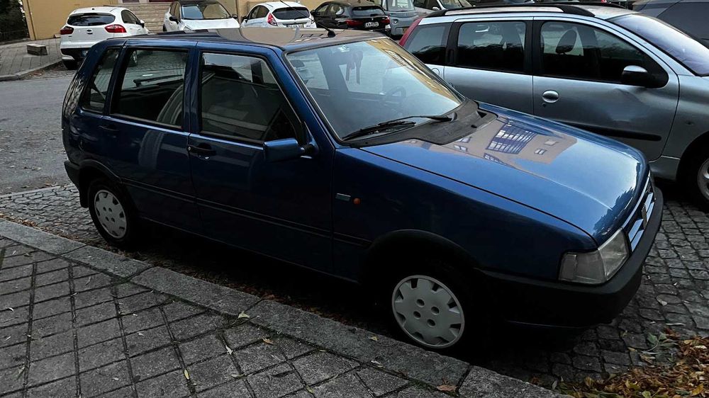 Clássico Fiat Uno Suite 1993 – Raro, Revisto e Pronto a Circular