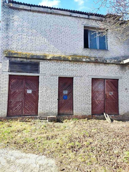 Продаж складу з обладнанням в м.Устилуг