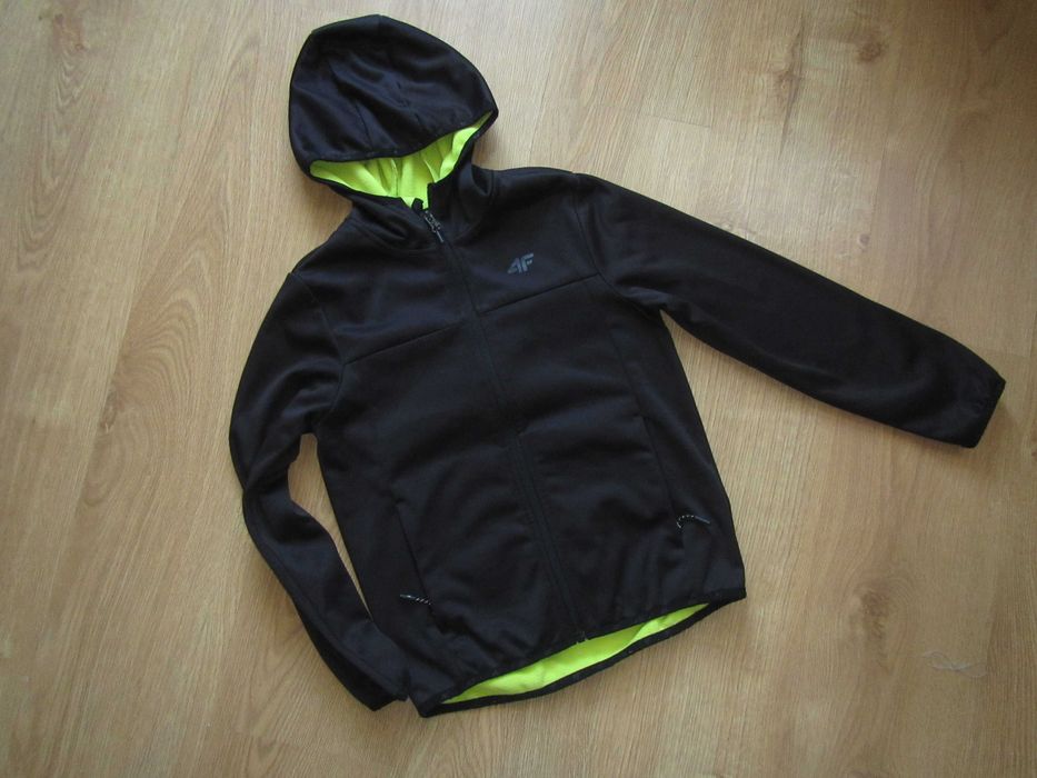 4F softshell rozm.140