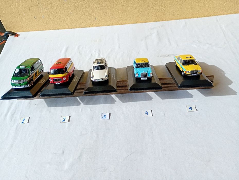 Miniaturas táxis do mundo