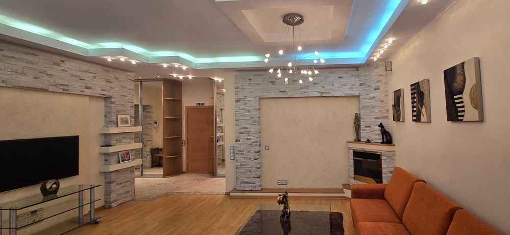 Без комісії! Волоська 51, Поділ, Контрактова, Квартира 5к з сауною!