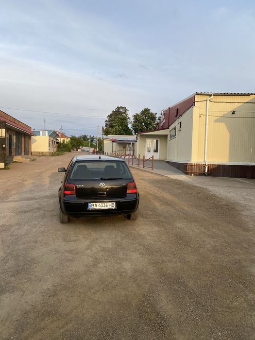 Volkswagen Golf 4 1.6 2000 рік