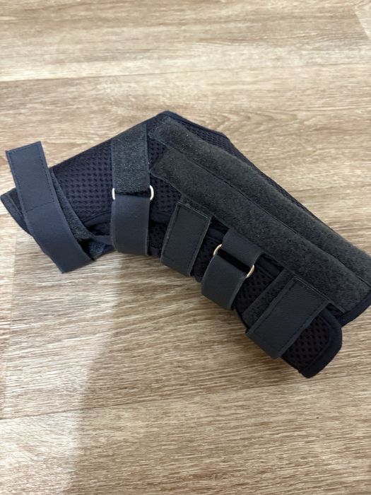 Бандаж  для ногу.