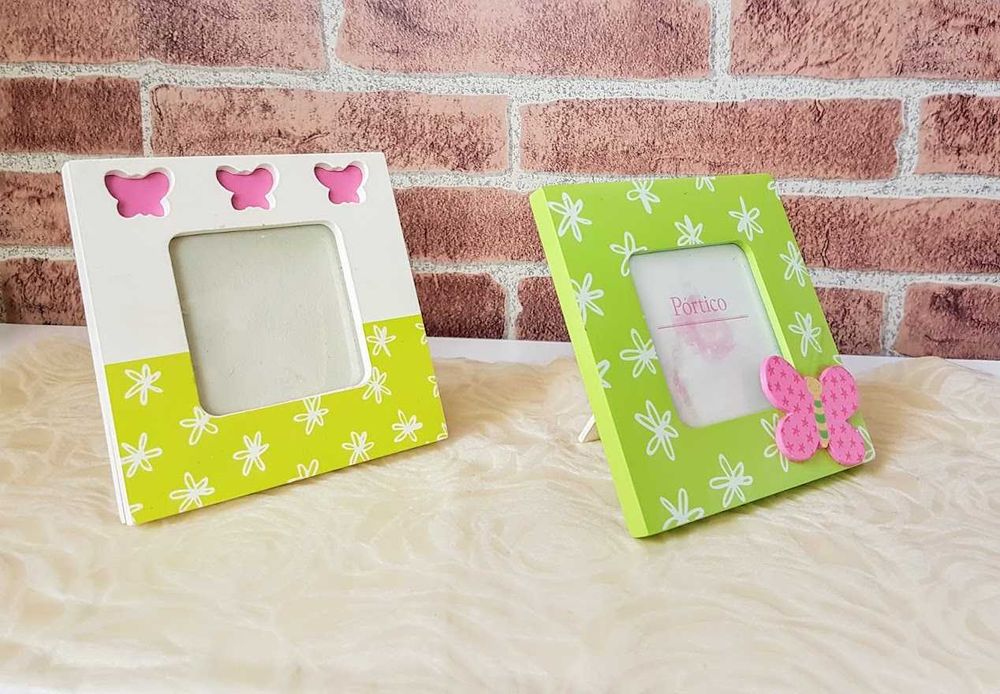 Par de molduras infantis em marfinite coloridas