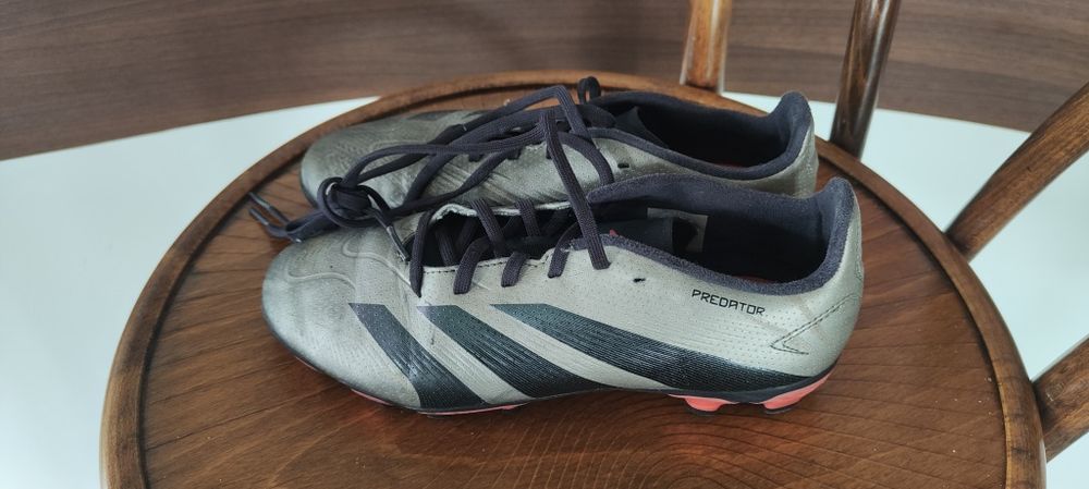 Korki Adidas Predator rozmiar 38 2/3