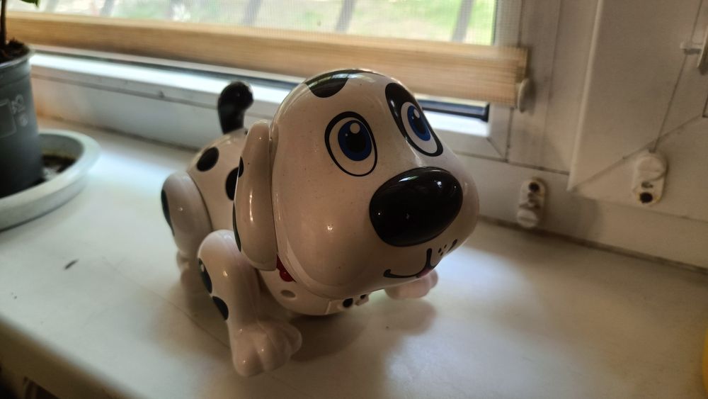 Інтерактивна іграшка робот Лаккі