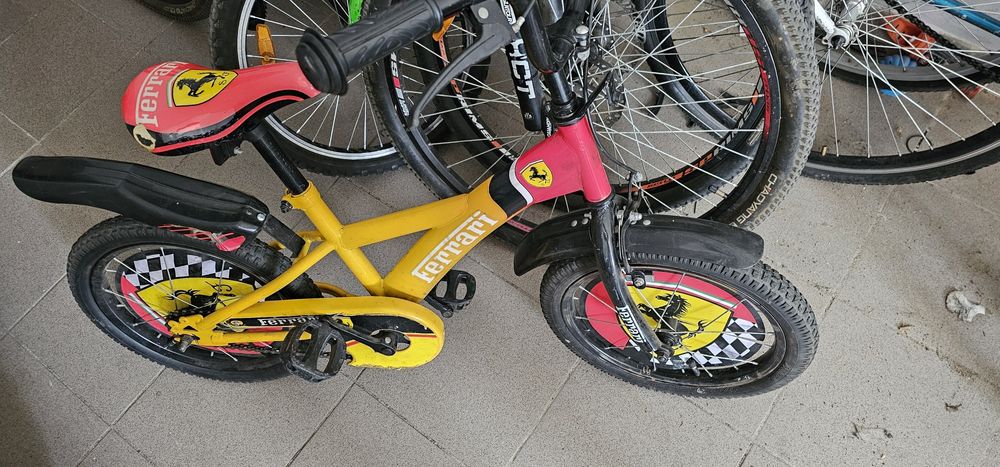 Дитячий велосипед