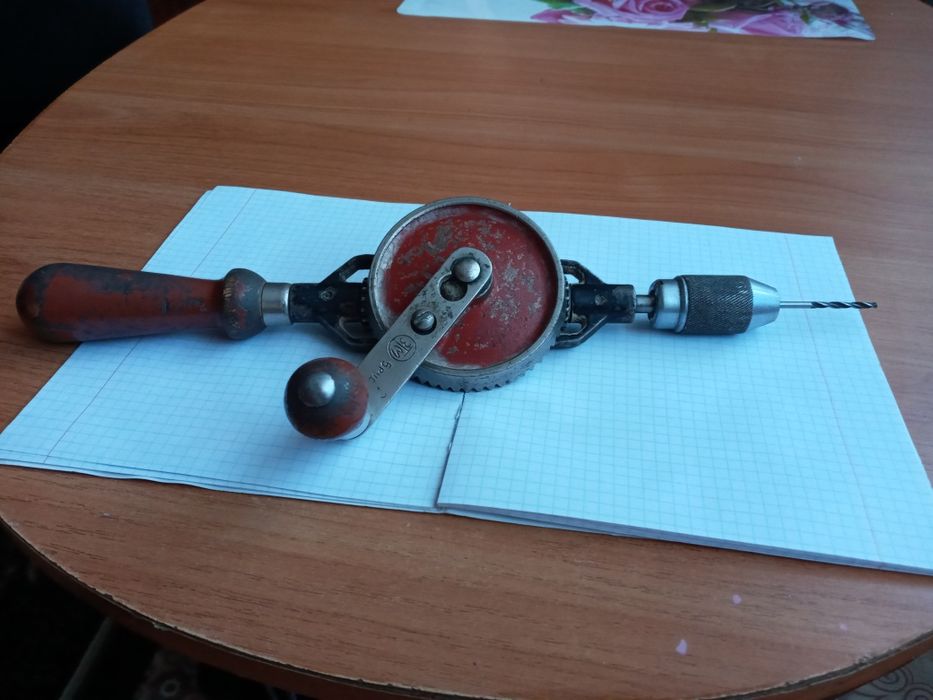 Дрель ручная, двух скоростная, реалитетная