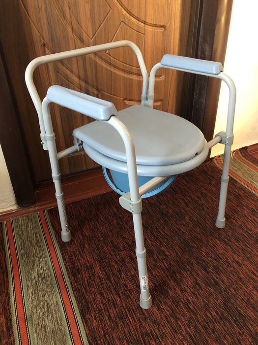 Стілець-туалет, горшок