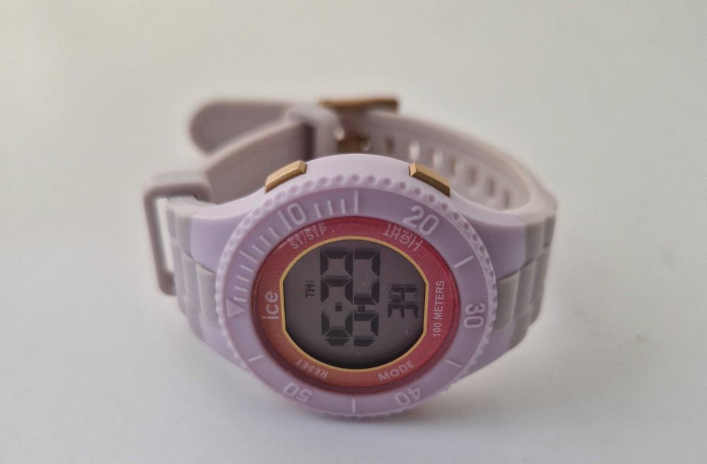 Zegarek Ice-Watch Ice Digit Lilac Sunset cyfrowy różowy 100m sportowy basen