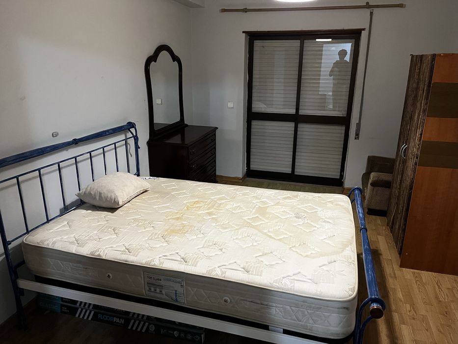 Cama de casal segunda mão em bom estado