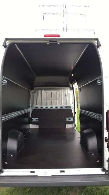 Citroen Jumper L2H1 ochrona części ładunkowej