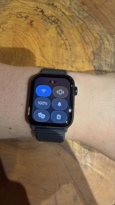Apple watch se 44mm midnight aluminium