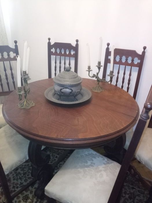 Mobília sala de jantar em bom estado