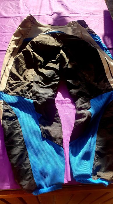 Diverso equipamento motocross