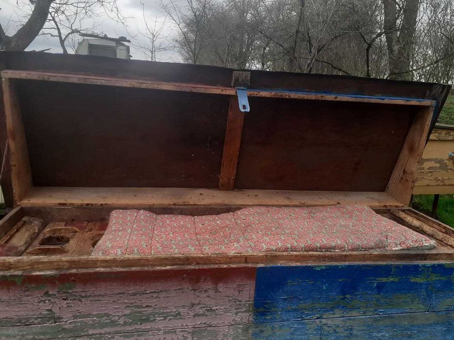 Продаються вулики