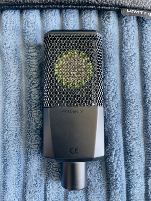 Lewitt 440 Pure Condenser Microphone (Microfone Condensador)