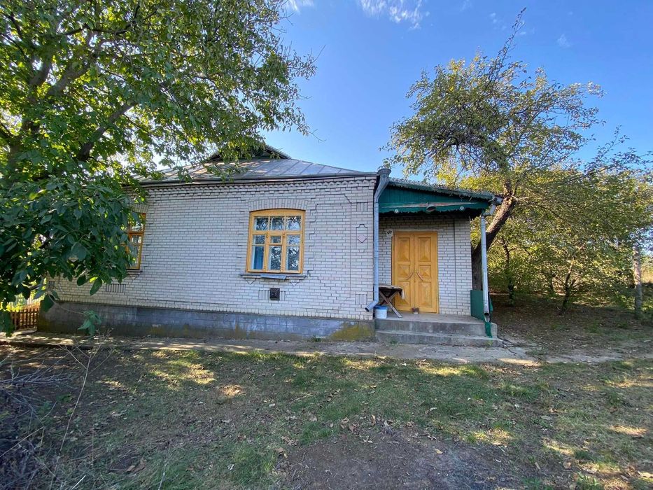 Продається будинок в с. Крищинці