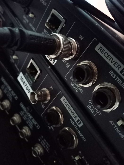 Audio-Technica AEW-R5200 - Sistema de microfones sem fio