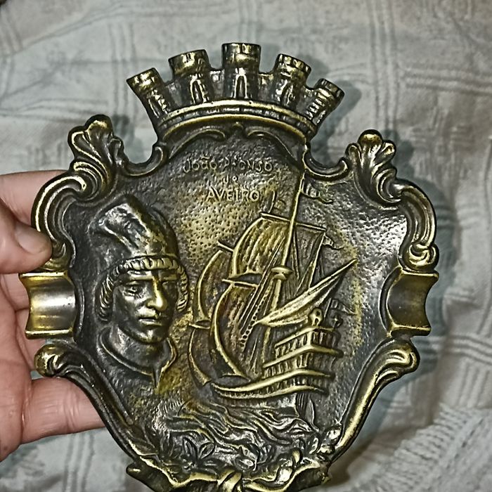 Cinzeiro em Metal Grosso Navegador João Afonso Aveiro