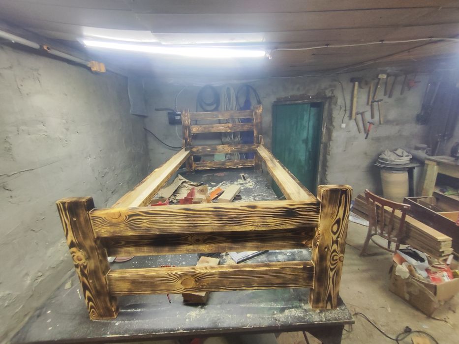 Продам кровать односпальню під матрас 1800×900