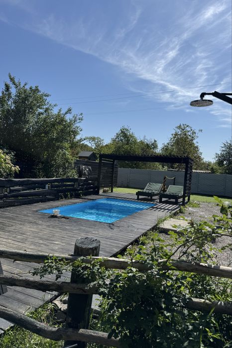 Готовий бізнес: 3 ділянки з житловим будинком