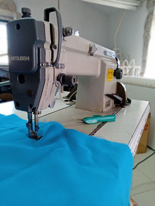 Maquina ponto corrido Mitsubishi