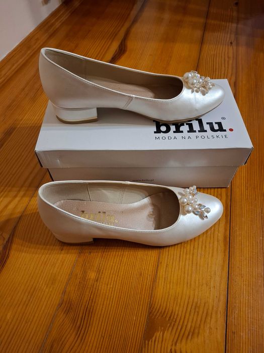 Ślubne perłowe balerinki Brilu-ivory