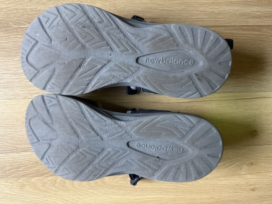 New Balance Sandały 40