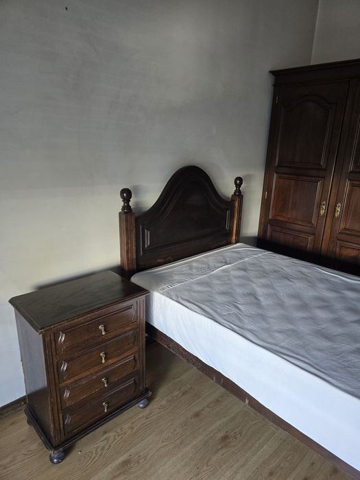 Mobiliário completo de quarto