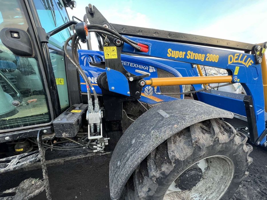 Навантажувач Погрузчик на Нью Холанд  КУН Супер Стронг 2000