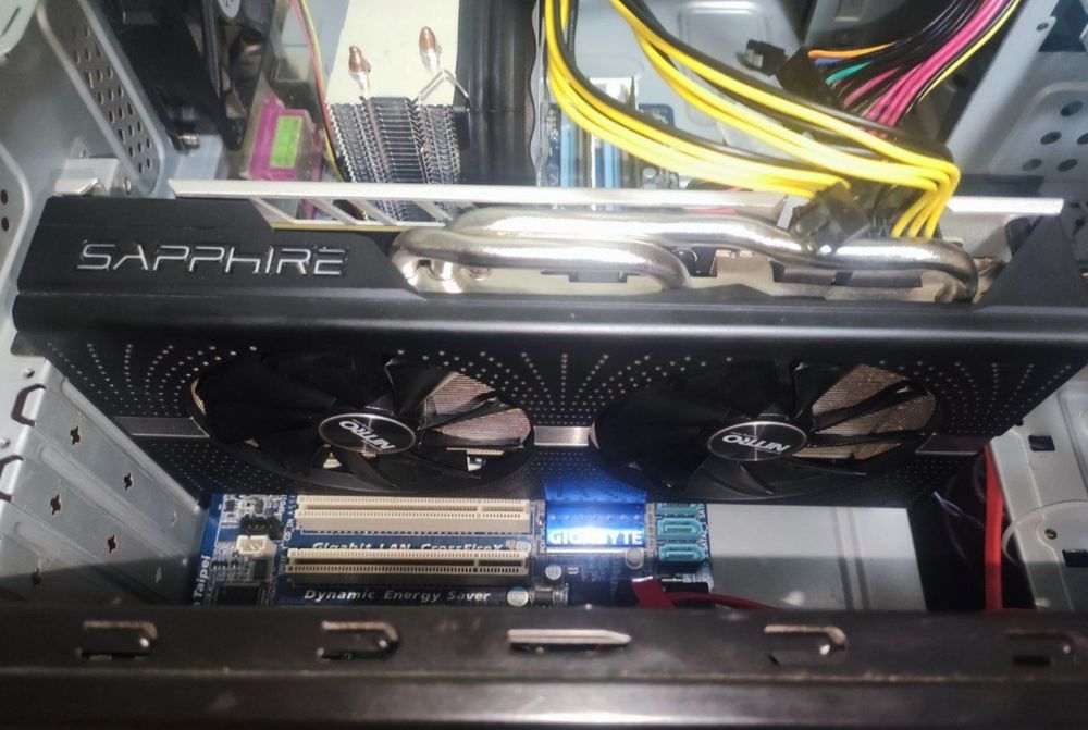 Radeon Rx 580 4gb робоча та полный комплект