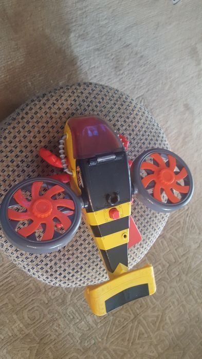 Helicóptero brinquedo