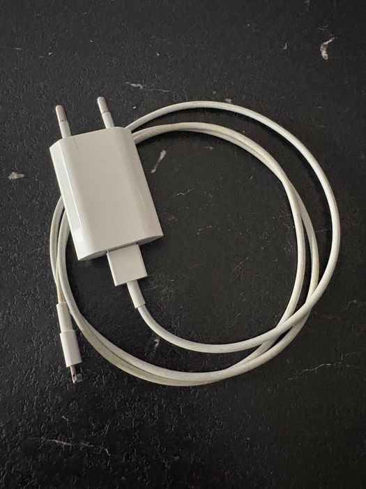 iPhone 12 bom estado
