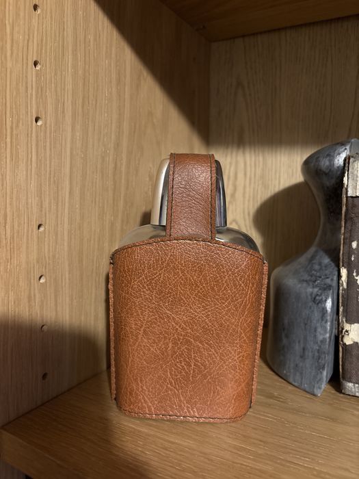 Cantil com capacidade de 15 cl