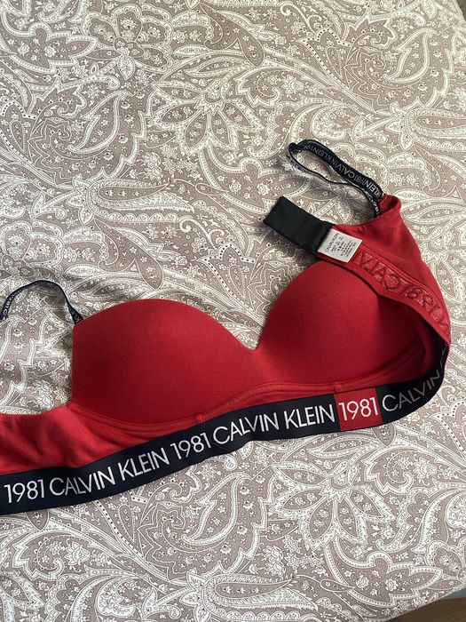 Soutien CALVIN KLEIN tamsnho na ultima foto