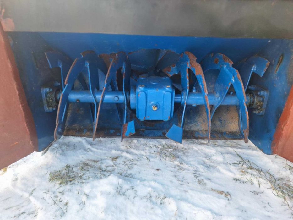 Pług wirnikowy do odśnieżania do BCS wraz z przejściem