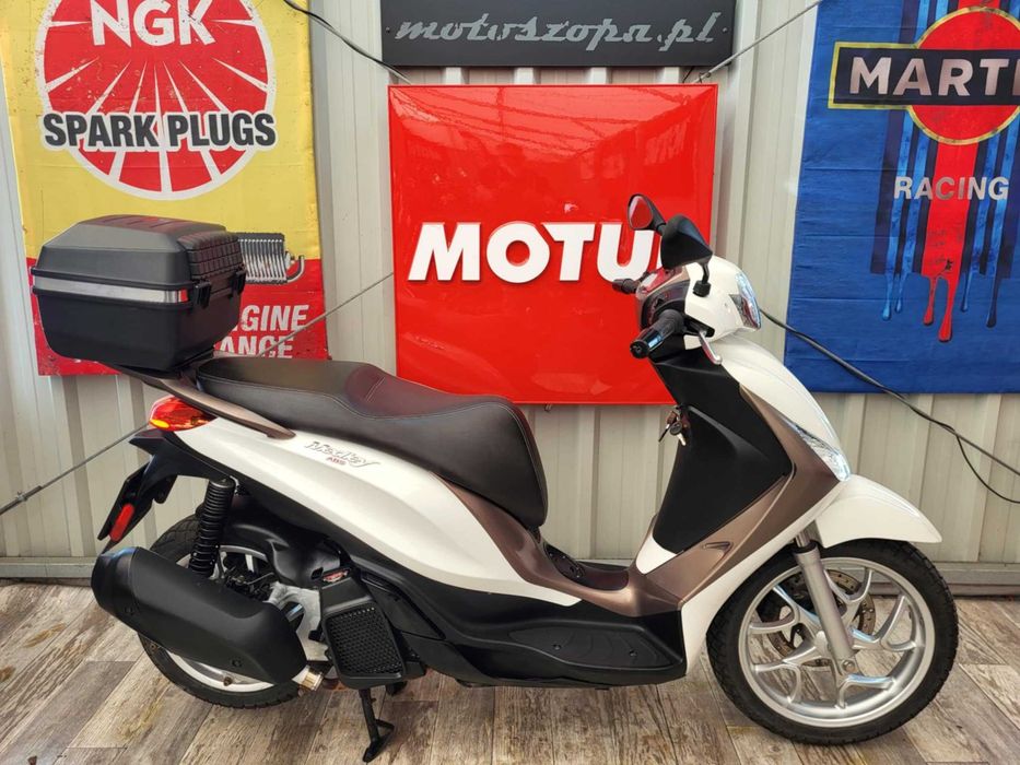 Piaggio Medley 125 poliftowy ABS Wtrysk NA B z Niemiec RATY