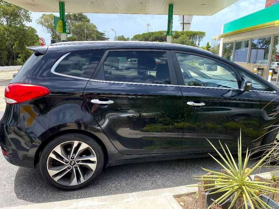 Kia carens 1.7 eco dynamics