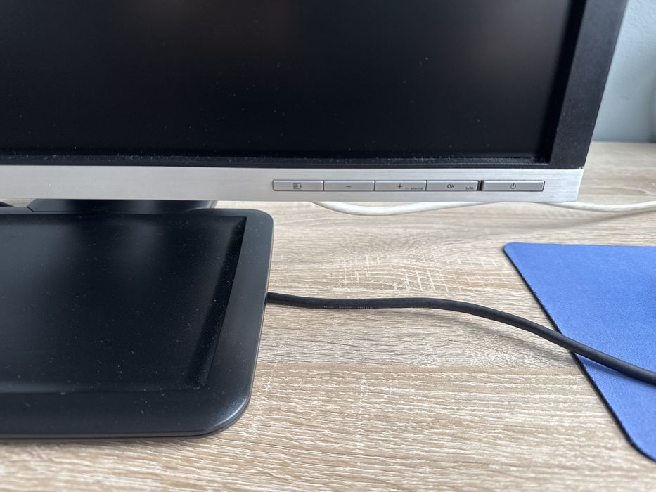 Monitor HP 24 cale model LA2405x SR