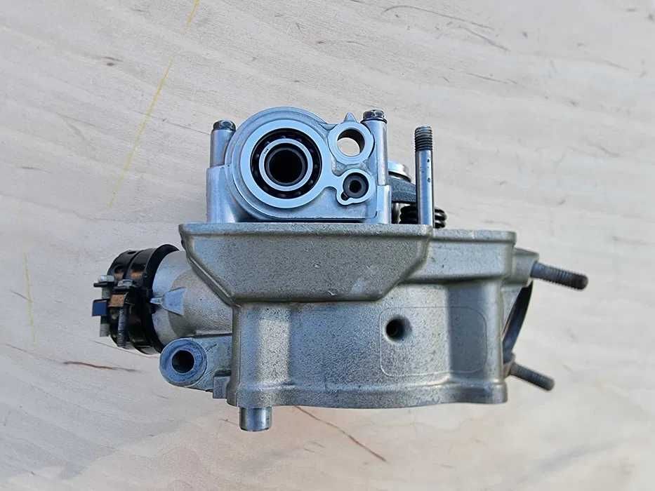 Kompletna głowica Honda CRF 450 r. 02-08 oem stan BDB