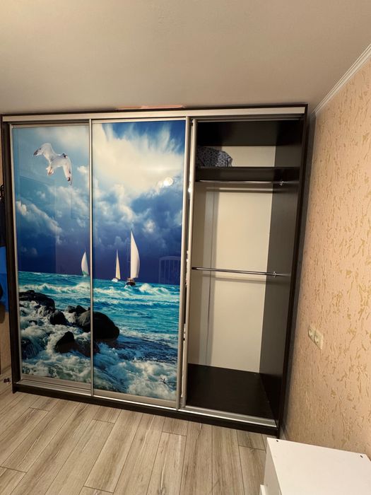 Шафа-купе 2.4х2.4, б/в