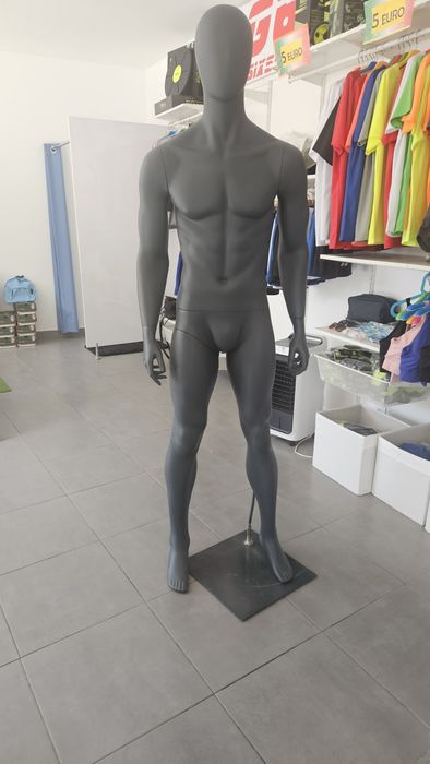 Manequin com altura 190 cm