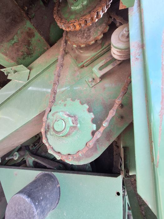 Комбайн зернозбиральний John Deere 1055 4.2 м