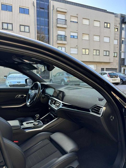 BMW 320 e Corporate Edition Auto | 12/2021 | Preto foto 3