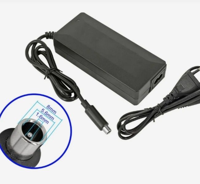 Ładowarka 54.6V 3A  8mm z bolcem  kabel zasilaj..