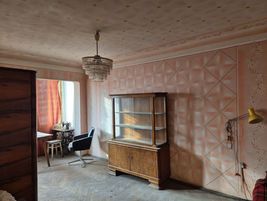 Печерськ,бул. Міхновського 3б, 1к.кв біля метро