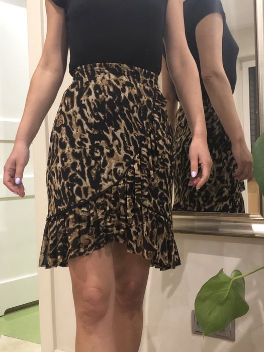 Spódnica asymetryczna w panterkę XS