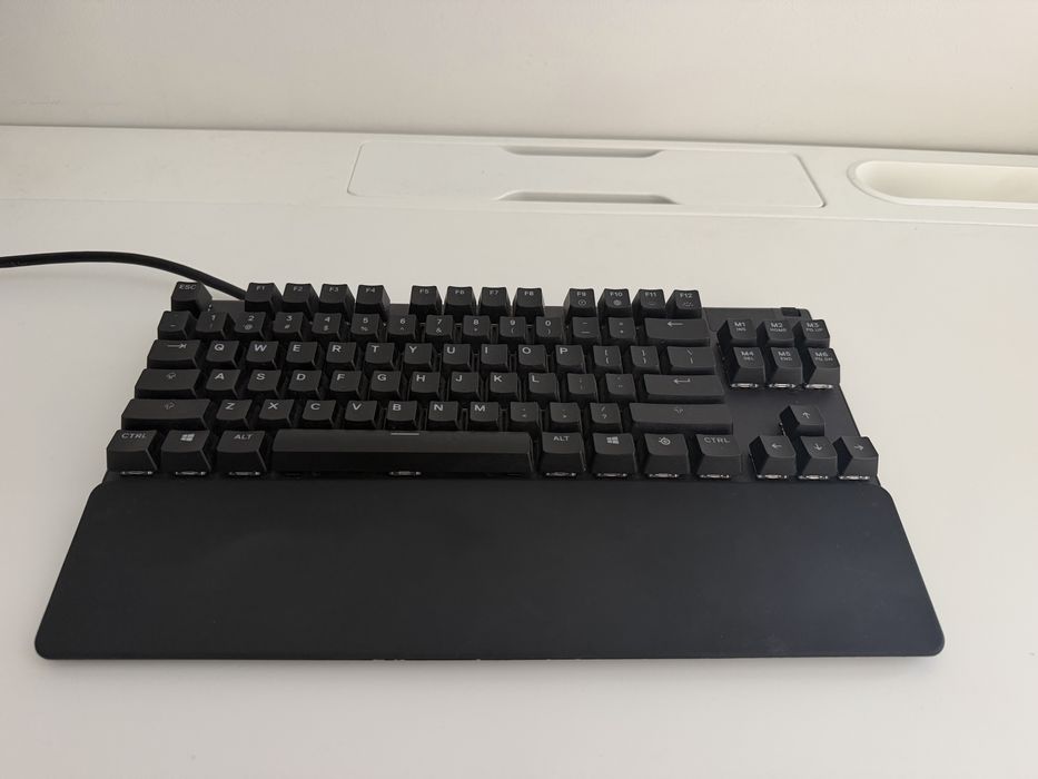 Apex 7 TKL Red Switch